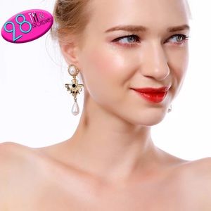 Bee Gold Pearl Dangle Drop Earrings Women’s Honeybee Earrings